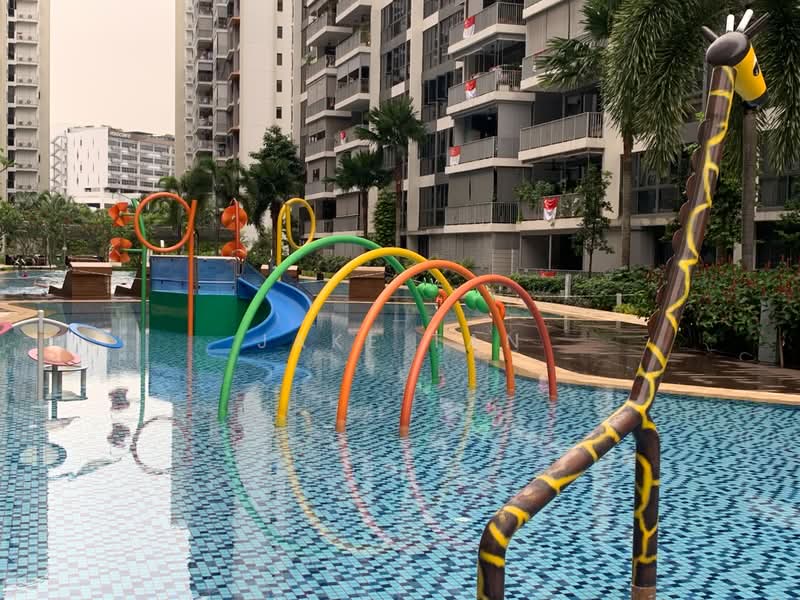 SkyPark Residences Executive Condominium For Sale at S$ 2,100,000 | PropertyGuru Singapore - Pool