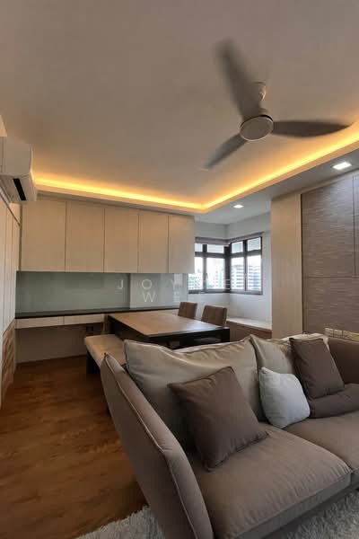 27A Jalan Membina HDB Flat For Sale at S$ 1,058,888 | PropertyGuru Singapore - Living Room