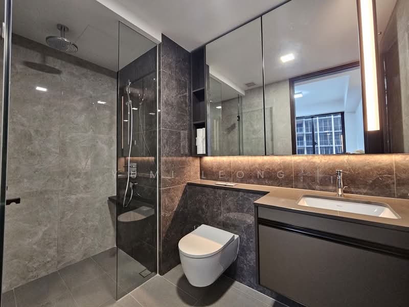 Tembusu Grand Condominium For Sale at S$ 2,200,000 | PropertyGuru Singapore - Bathroom