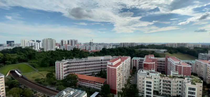 Guilin View, 26 Bukit Batok Street 52, 2 Bedrooms, 861 sqft, Condominium For Rent, by TAY HELEN, 500078024 - Exterior - PropertyGuru.com.sg