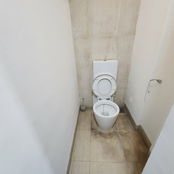 Amoy Hotel, 76 Telok Ayer Street, 2,200 sqft, Shop / Shophouse For Rent, by David Chia, 500078045 - Bathroom - CommercialGuru.com.sg