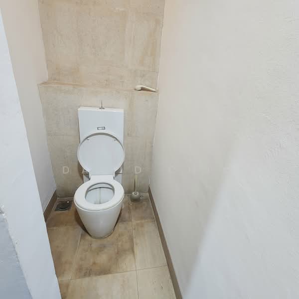 Amoy Hotel, 76 Telok Ayer Street, 2,200 sqft, Shop / Shophouse For Rent, by David Chia, 500078045 - Bathroom - CommercialGuru.com.sg