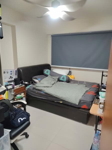 441A Bukit Batok West Avenue 8 HDB Flat For Sale at S$ 750,000 | PropertyGuru Singapore - Bedroom