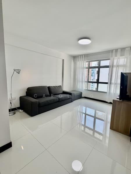 188A Bedok North Street 4 HDB Flat For Sale at S$ 870,000 | PropertyGuru Singapore - Living Room