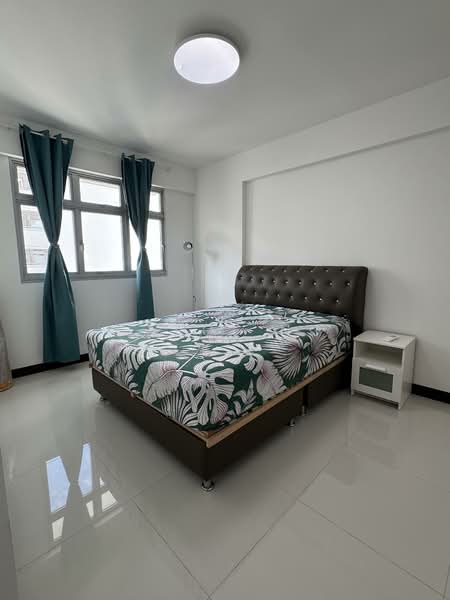 188A Bedok North Street 4 HDB Flat For Sale at S$ 870,000 | PropertyGuru Singapore - Bedroom