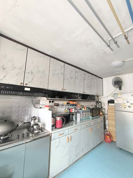 136 Potong Pasir Avenue 3, 136 Potong Pasir Avenue 3, Room Rental, 100 sqft, HDB Flat For Rent, by Kenny Kan, 500078070 - Kitchen - PropertyGuru.com.sg