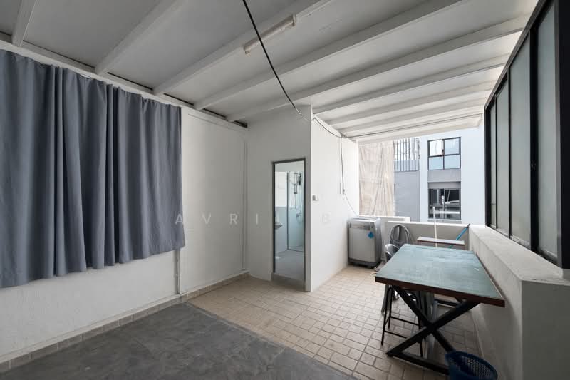 Ever Lodge, 685 Geylang Road, 2 Bedrooms, 1,050 sqft, Apartment For Rent, by Avril Bin, 500078083 - Balcony - PropertyGuru.com.sg