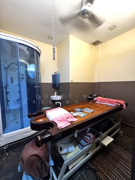 472 Tampines Street 44 HDB Flat For Sale at S$ 2,700,000 | PropertyGuru Singapore - Bathroom