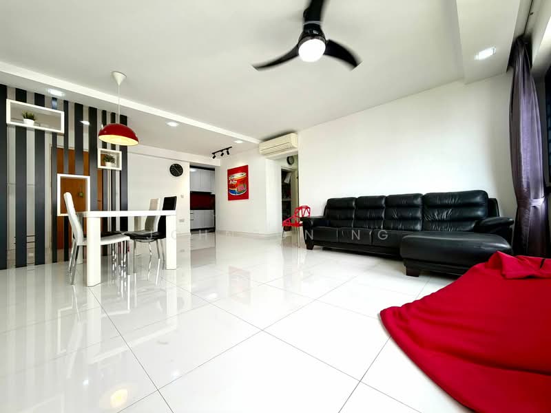 258C Punggol Field HDB Flat For Sale at S$ 858,000 | PropertyGuru Singapore - Living Room