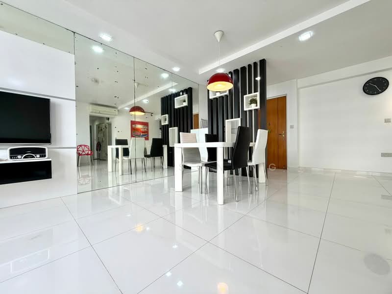 258C Punggol Field HDB Flat For Sale at S$ 858,000 | PropertyGuru Singapore - Living Room