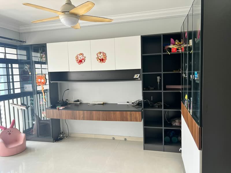 146 Lorong 2 Toa Payoh, 146 Lorong 2 Toa Payoh, 3 Bedrooms, 990 sqft, HDB Flat For Rent, by Julian Li, 500078109 - Study - PropertyGuru.com.sg