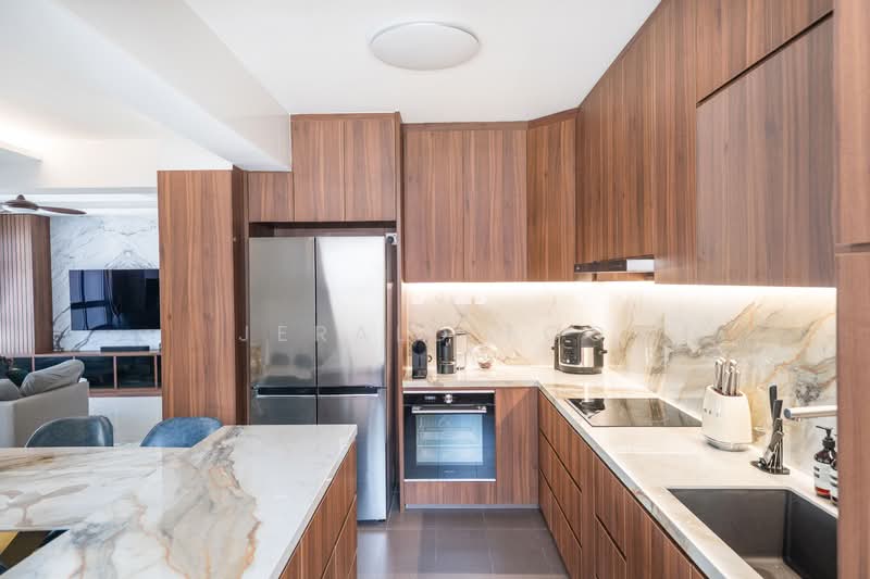 154B Bedok South Road HDB Flat For Sale at S$ 1,150,000 | PropertyGuru Singapore - Kitchen