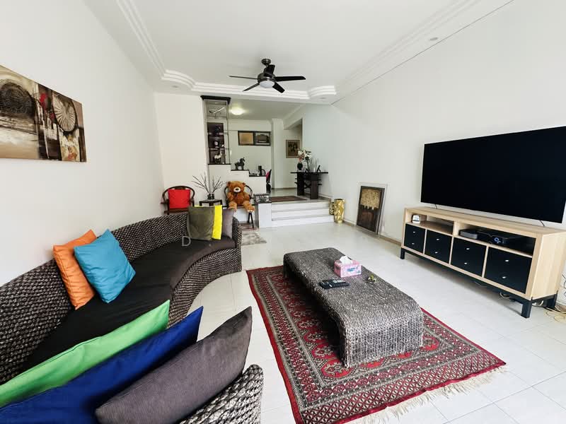 Cashew Heights Condominium For Sale at S$ 2,700,000 | PropertyGuru Singapore - Living Room