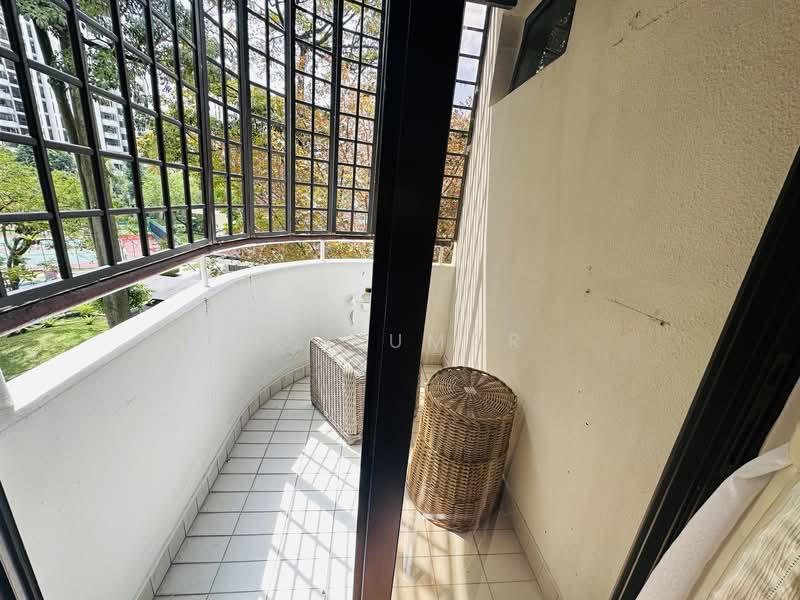 Cashew Heights Condominium For Sale at S$ 2,700,000 | PropertyGuru Singapore - Balcony