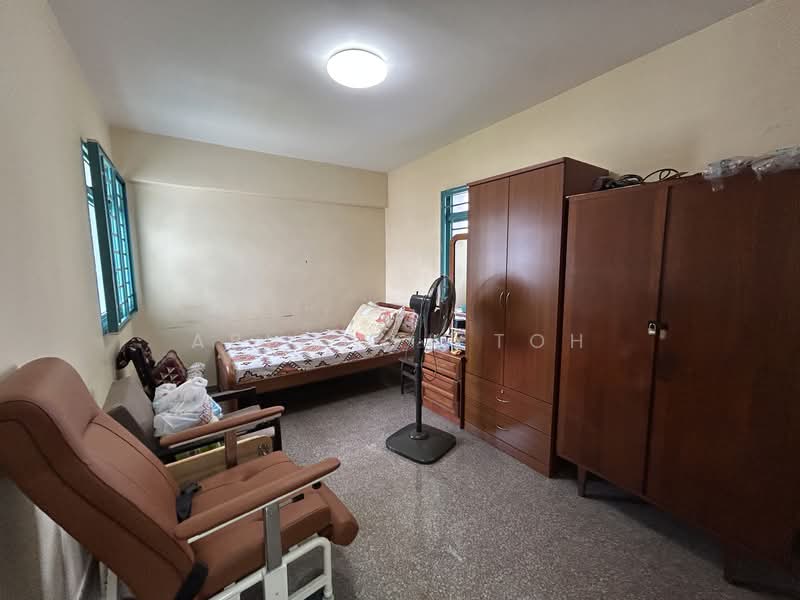 11 Farrer Park Road HDB Flat For Sale at S$ 895,000 | PropertyGuru Singapore - Bedroom