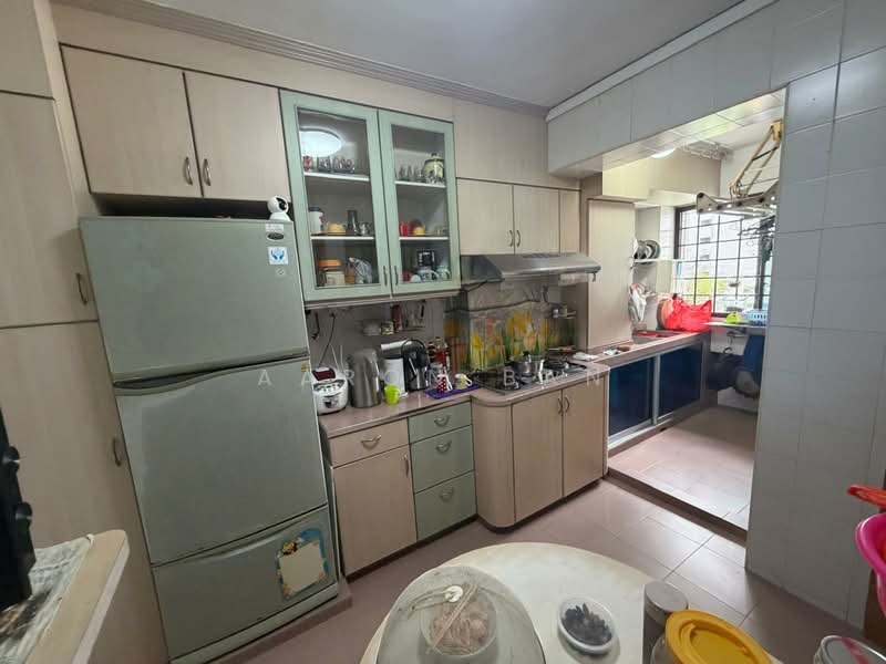 537 Bukit Panjang Ring Road HDB Flat For Sale at S$ 730,000 | PropertyGuru Singapore - Kitchen