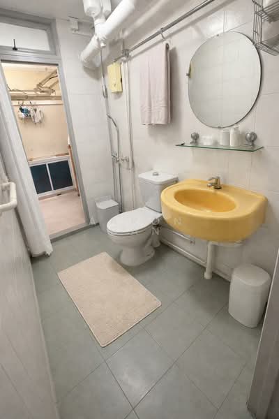 537 Bukit Panjang Ring Road HDB Flat For Sale at S$ 730,000 | PropertyGuru Singapore - Bathroom