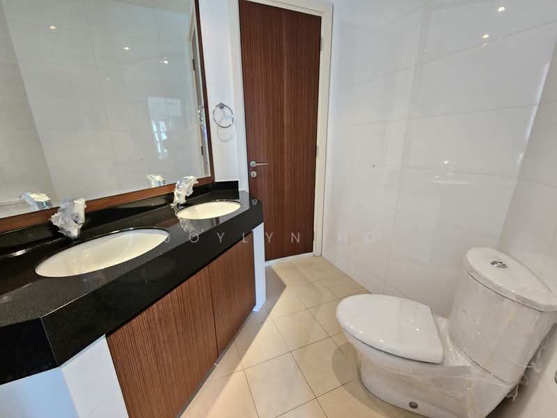 D'Grove Villas Condominium For Sale at S$ 13,800,000 | PropertyGuru Singapore - Bathroom