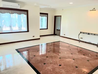 For Rent - Coldstream Avenue