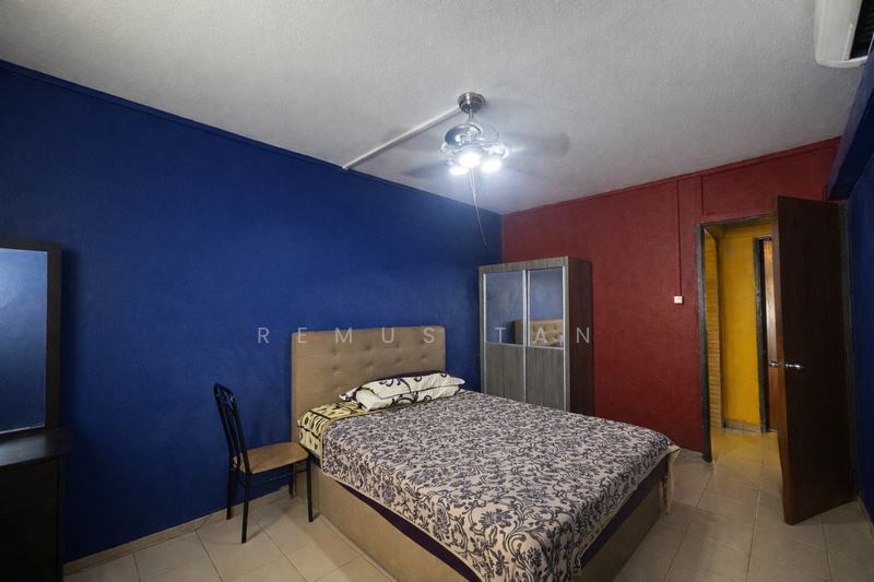 661 Hougang Avenue 4 HDB Flat For Sale at S$ 610,000 | PropertyGuru Singapore - Bedroom