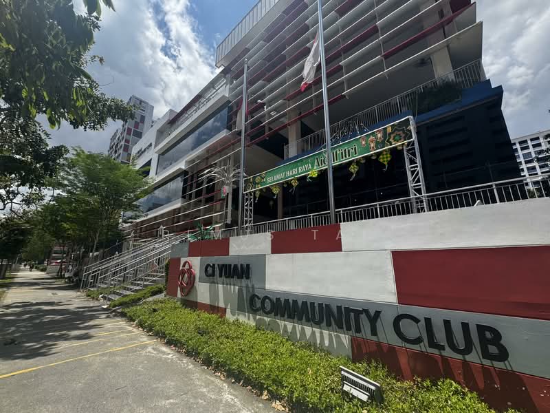 661 Hougang Avenue 4 HDB Flat For Sale at S$ 610,000 | PropertyGuru Singapore - Exterior