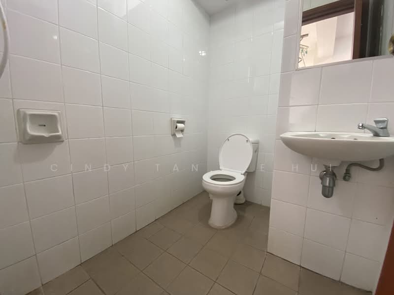 Aspen Heights, 263 River Valley Road, 4 Bedrooms, 1,582 sqft, Condominium For Rent, by Cindy Tan Sze Hui, 500078179 - Bathroom - PropertyGuru.com.sg