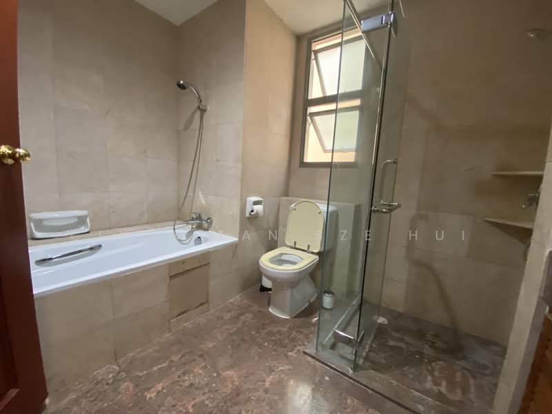 Aspen Heights, 263 River Valley Road, 4 Bedrooms, 1,582 sqft, Condominium For Rent, by Cindy Tan Sze Hui, 500078179 - Bathroom - PropertyGuru.com.sg