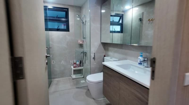 Treasure at Tampines, 53 Tampines Lane, 3 Bedrooms, 1,033 sqft, Condominium For Rent, by Daniel Ong, 500078183 - Bathroom - PropertyGuru.com.sg