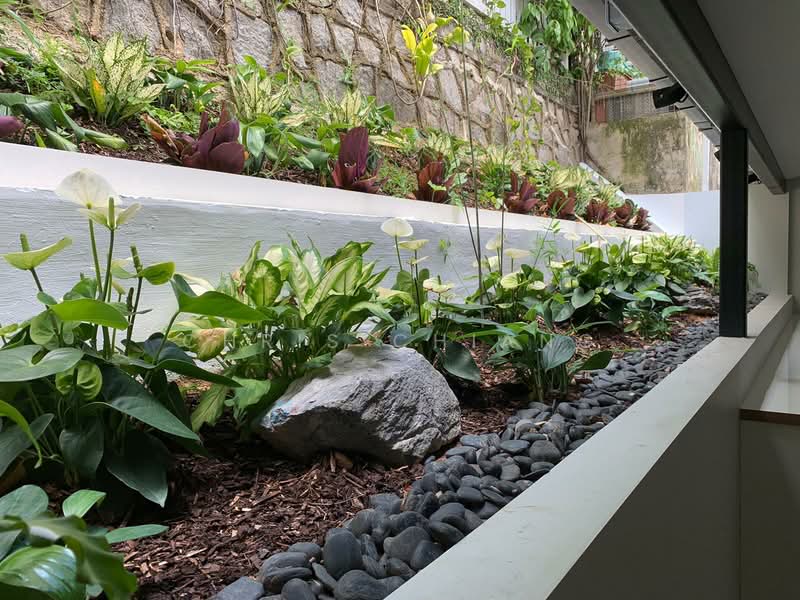 Serangoon Garden Estate, Carisbrooke/ Conway/ Cardiff/ Chiselhurst Grove, 5 Bedrooms, 3,000 sqft, Terraced House For Rent, by Chris Chiang, 500078186 - Garden - PropertyGuru.com.sg