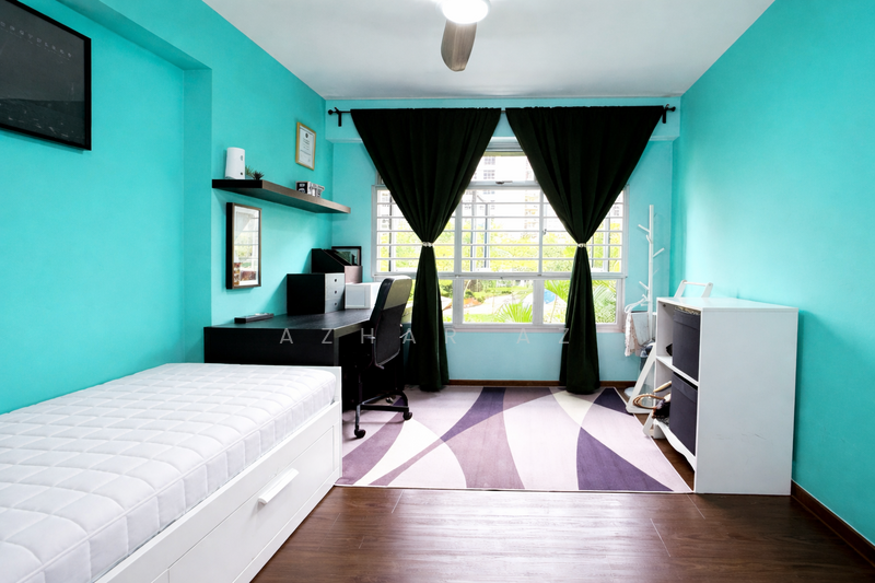 876C Tampines Avenue 8 HDB Flat For Sale at S$ 880,000 | PropertyGuru Singapore - Bedroom