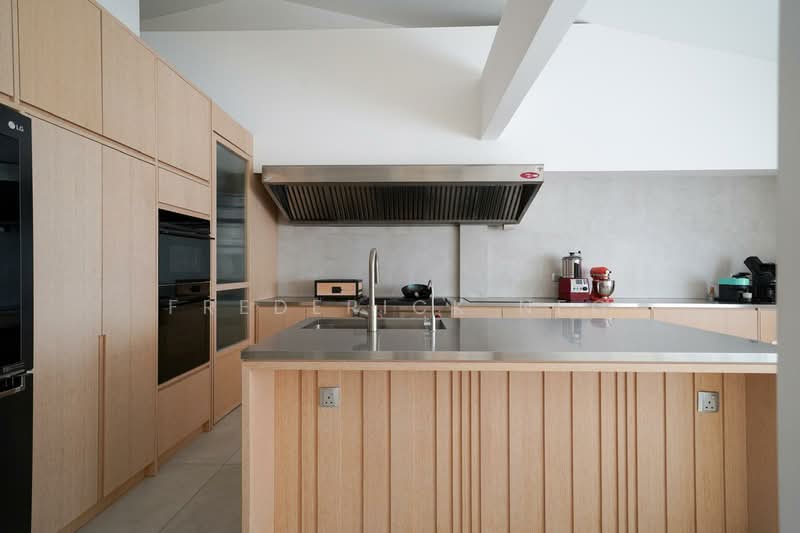 Tanjong Katong Walk-up Apartment For Sale at S$ 1,950,000 | PropertyGuru Singapore - Kitchen