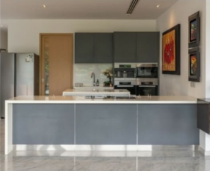 Turquoise, 51 Cove Drive, 4 Bedrooms, 6,900 sqft, Condominium For Rent, by Angelyn Tan, 500078210 - Kitchen - PropertyGuru.com.sg