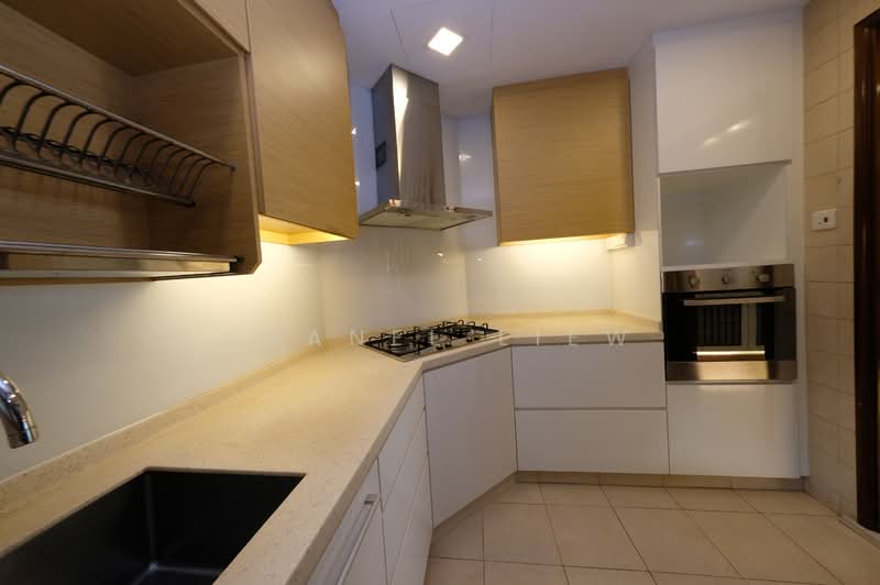 Palm Haven Condominium For Sale at S$ 1,880,000 | PropertyGuru Singapore - Kitchen