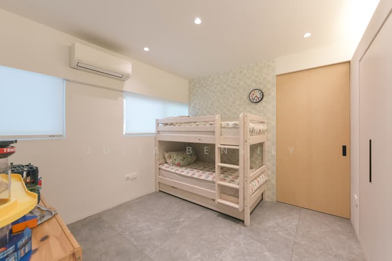 Ridgewood Condominium, 61 Mount Sinai Drive, 4 Bedrooms, 1,744 sqft, Condominium For Rent, by Julia Bensily, 500078220 - Bedroom - PropertyGuru.com.sg