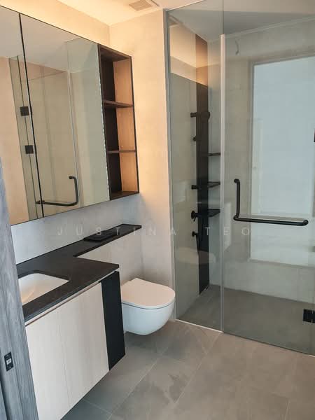 Jervois Mansion, 16 Jervois Close, 5 Bedrooms, 1,808 sqft, Condominium For Rent, by Justina Teo, 500078227 - Bathroom - PropertyGuru.com.sg
