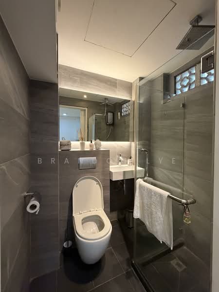 High Visibility Kampong Bahru Shophouse, , 867 sqft, Land with Building / En-bloc For Sale, by Brandon Lye, 500078228 - Bathroom - CommercialGuru.com.sg