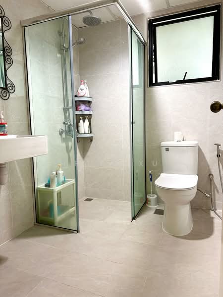 Central Green, 1 Jalan Membina, Room Rental, 180 sqft, Condominium For Rent, by Helen Xu, 500078234 - Bathroom - PropertyGuru.com.sg