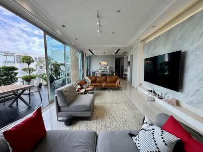 For Sale - The Sea View