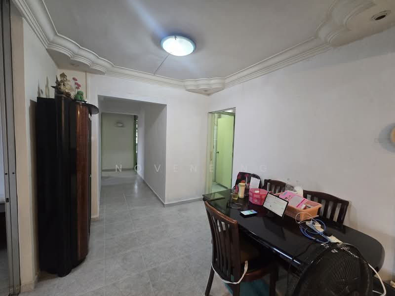 367 Woodlands Avenue 5 HDB Flat For Sale at S$ 850,000 | PropertyGuru Singapore - Dining Room