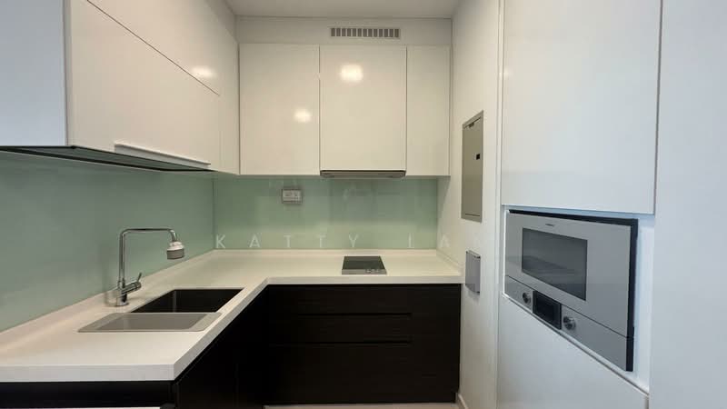 Eon Shenton Condominium For Sale at S$ 1,280,000 | PropertyGuru Singapore - Kitchen