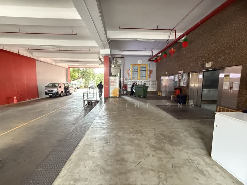 Yi Xiu Factory Building, 65 Sims Avenue, 1,712 sqft, Light Industrial (B1) For Sale, by Jacqueline Sng, 500078252 - Corridor - CommercialGuru.com.sg