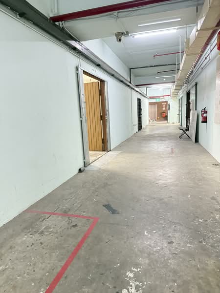 Yi Xiu Factory Building, 65 Sims Avenue, 1,712 sqft, Light Industrial (B1) For Sale, by Jacqueline Sng, 500078252 - Corridor - CommercialGuru.com.sg