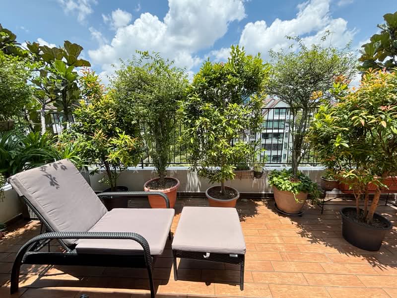 Varsity Park Condominium Condominium For Sale at S$ 2,900,000 | PropertyGuru Singapore - Balcony