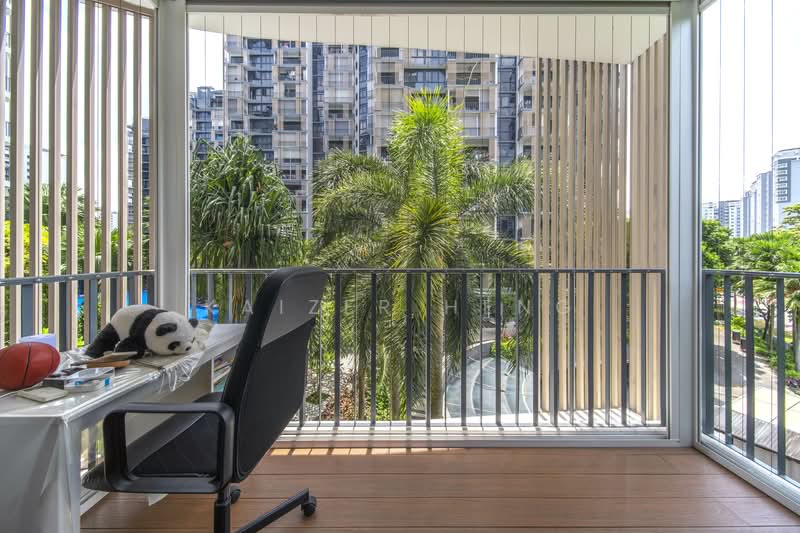 River Isles Condominium For Sale at S$ 2,300,000 | PropertyGuru Singapore - Balcony