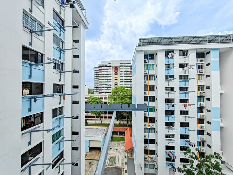 239 Serangoon Avenue 2 HDB Flat For Sale at S$ 788,000 | PropertyGuru Singapore - Exterior