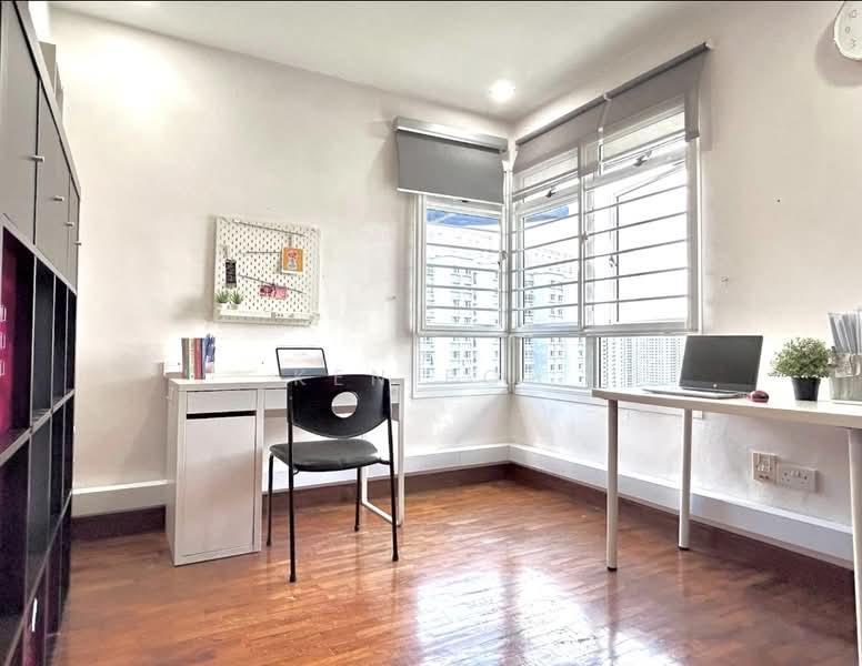 412B Fernvale Link HDB Flat For Sale at S$ 699,999 | PropertyGuru Singapore - Study