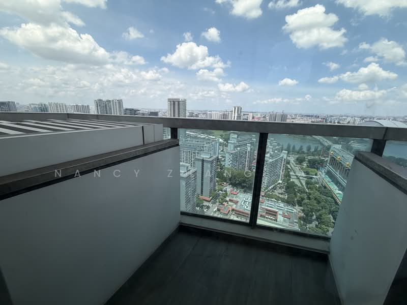City Gate, 371 Beach Road, 2 Bedrooms, 750 sqft, Apartment For Rent, by Nancy Zhang Yani, 500078323 - Balcony at master room - PropertyGuru.com.sg