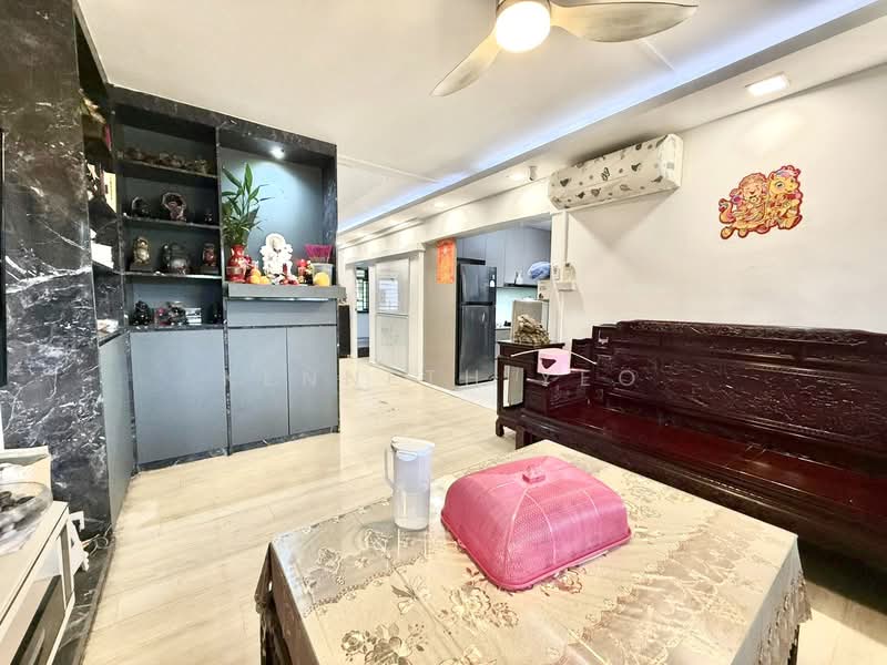 788E Woodlands Crescent HDB Flat For Sale at S$ 880,000 | PropertyGuru Singapore - Living Room