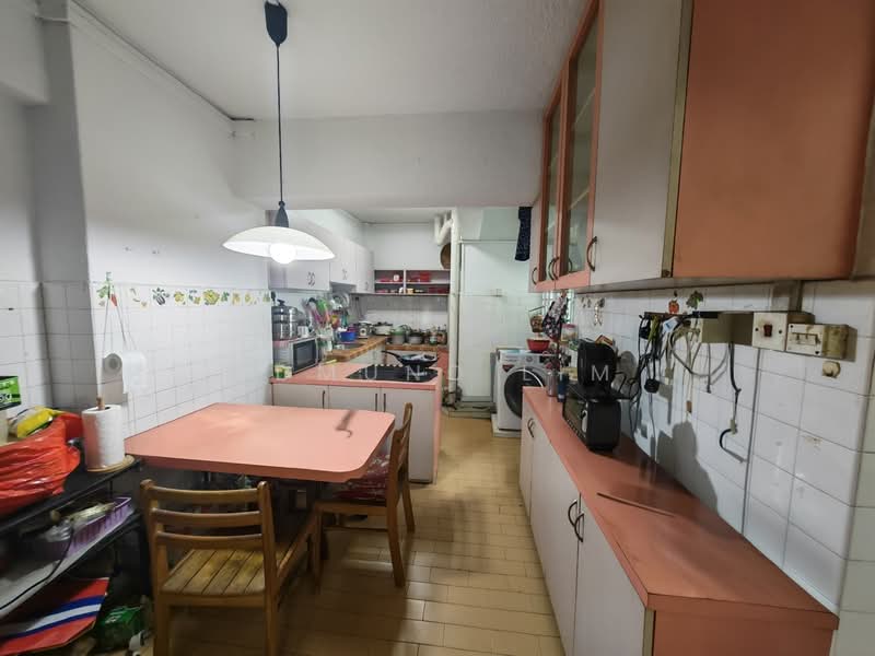 4 Joo Chiat Road HDB Flat For Sale at S$ 650,000 | PropertyGuru Singapore - Kitchen