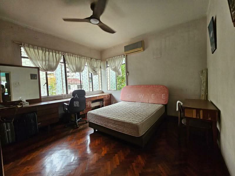 Sexy Charming Original House Rebuild A&A or B/W Retro Call Davidgwee 81394988 Now! Semi-Detached House For Sale at S$ 8,980,000 | PropertyGuru Singapore - Bedroom